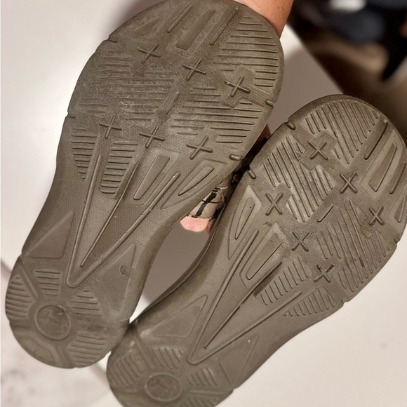 UNDER ARMOUR Women’s Ignite Camo Memory Foam Slip-on Velcro Sandals Flip Flops - Picture 11 of 12